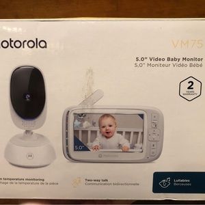 New, never used Motorola video baby monitor model VM75